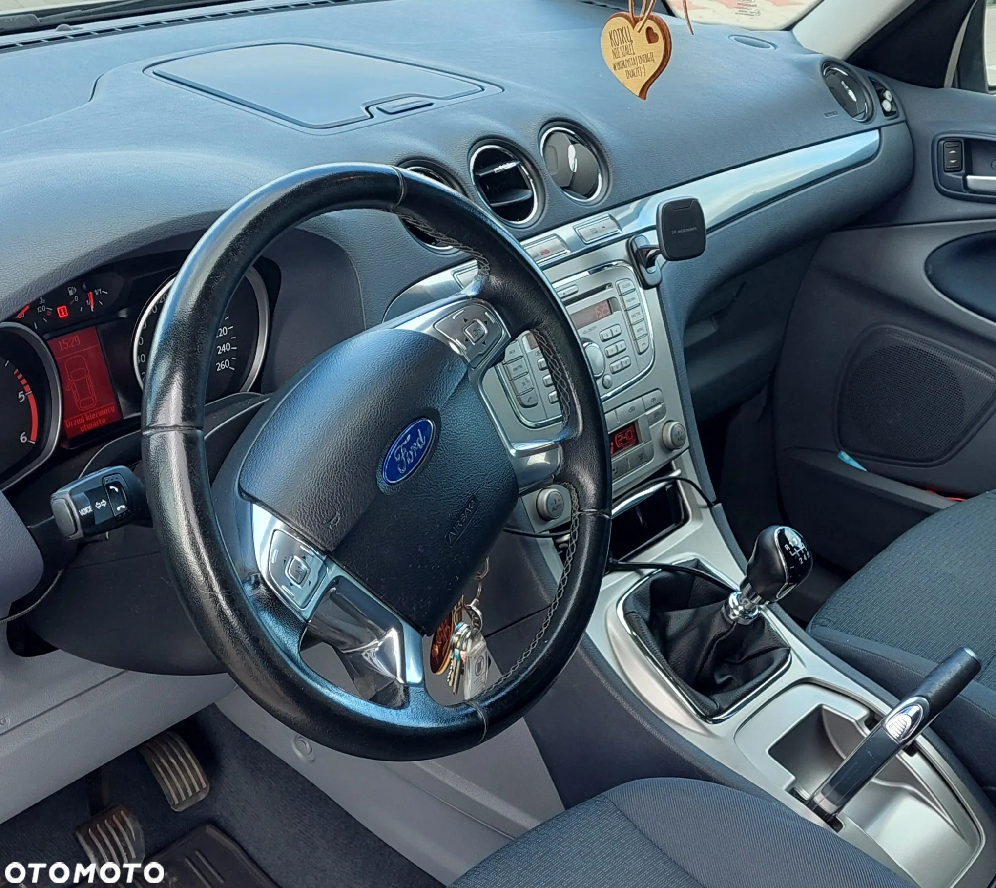 Ford Galaxy 2.0 TDCi Ambiente - 3