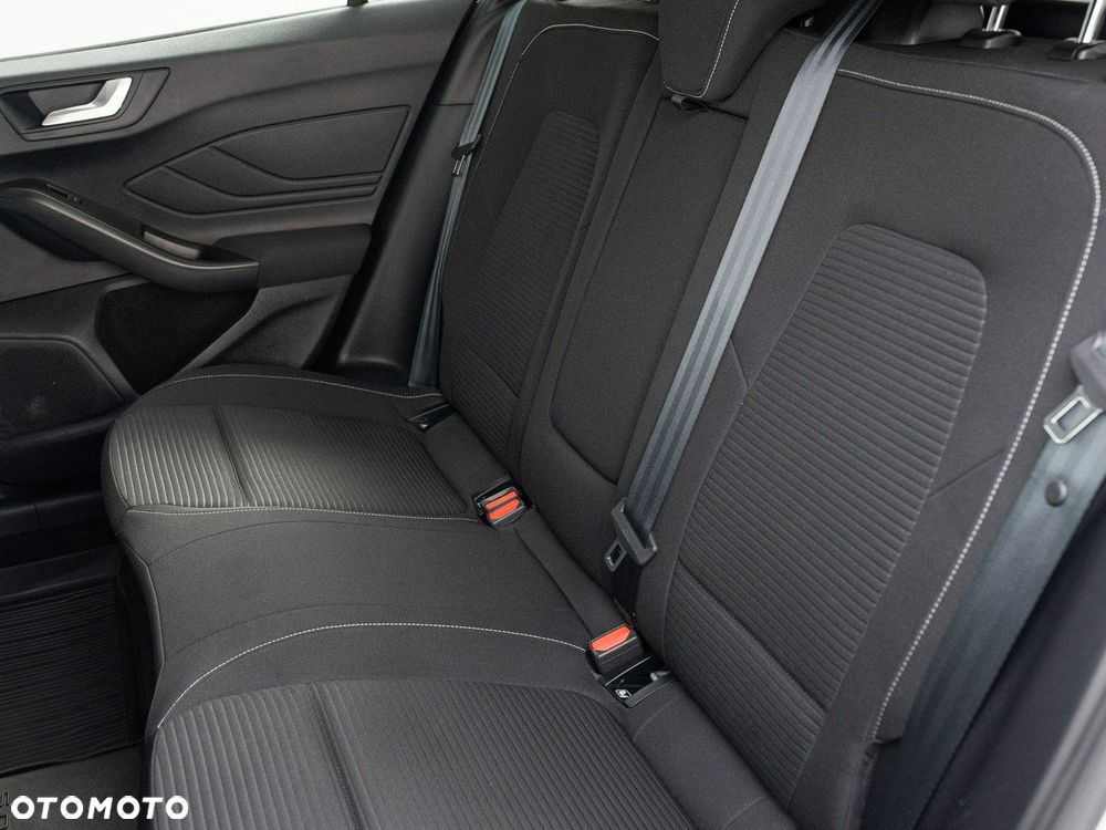 Ford Focus - 26