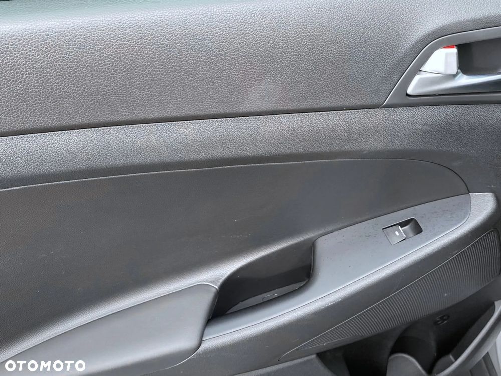 Hyundai Tucson 1.6 GDi Comfort 2WD - 17