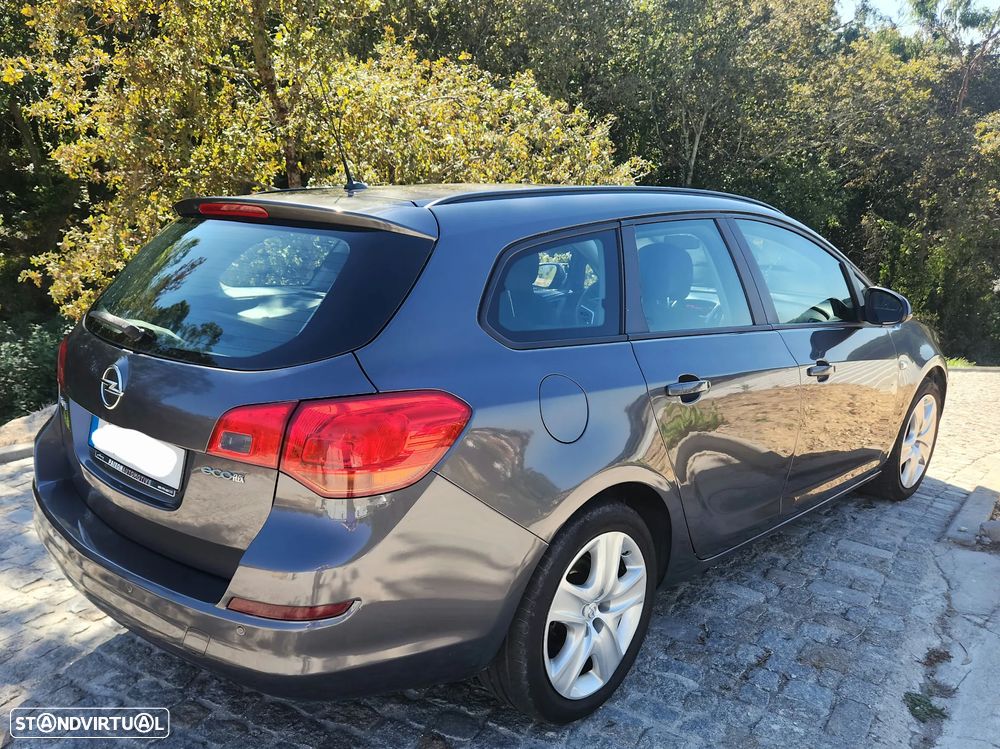 Opel Astra Sports Tourer 1.3 CDTi Executive S/S - 4