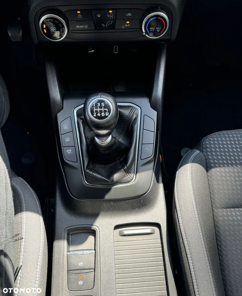 Ford Focus 1.0 EcoBoost Hybrid TITANIUM DESIGN - 21