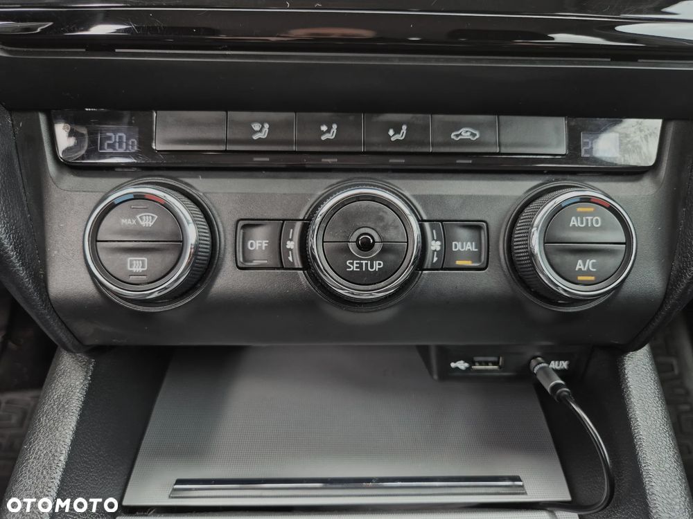 Skoda Octavia 1.4 TSI Ambition - 27