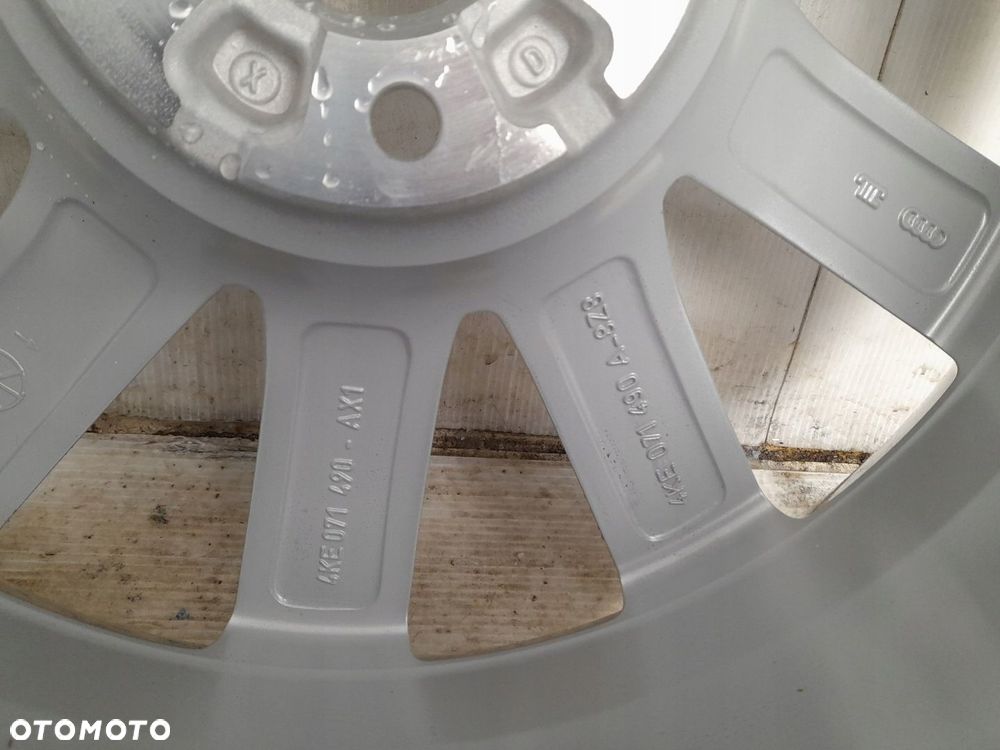 Felga aluminiowa Audi OE E-TRON 9.0" x 20" 5x112 ET 38 - 4