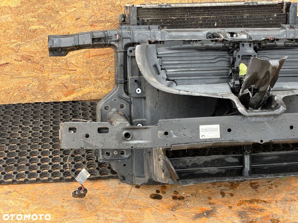 BMW 1 E87 BENZYNA PAS PRZEDNI CHŁODNICA WENTYLATOR KOMPLET - 6