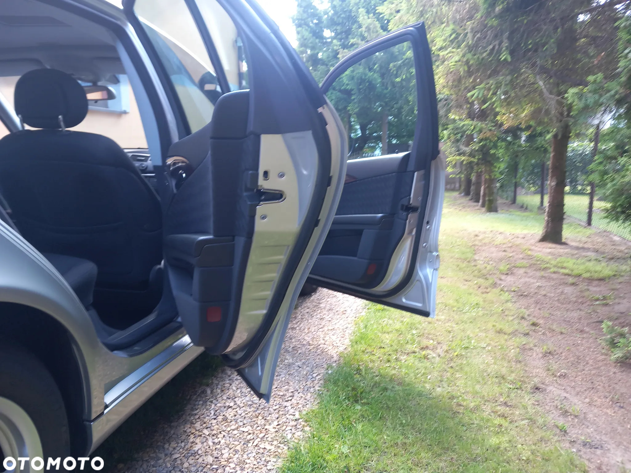 Mercedes-Benz Klasa E 200 Kompressor Automatik Classic - 26