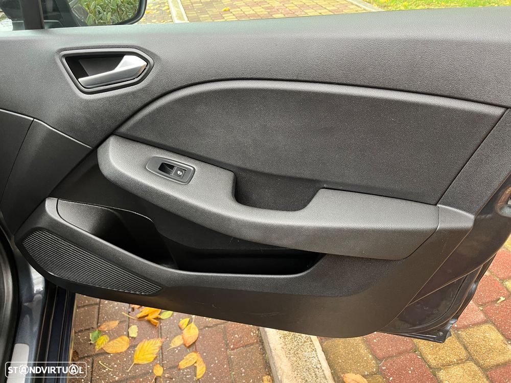 Renault Clio 1.0 TCe Limited - 29