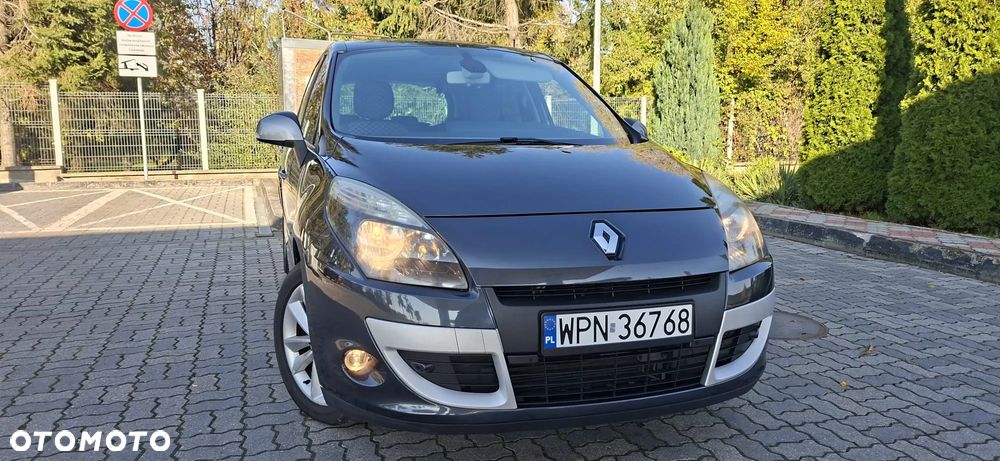 Renault Scenic 2.0 16V Privilege CVT - 23