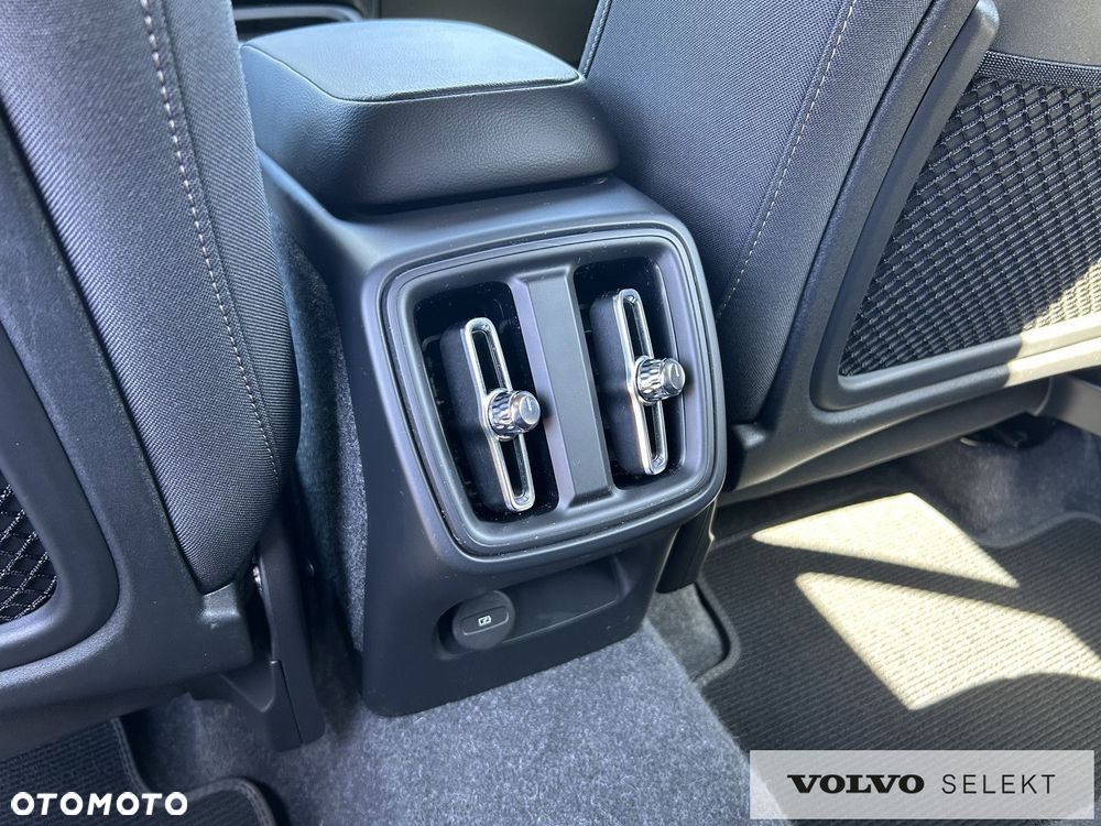 Volvo XC 40 - 31