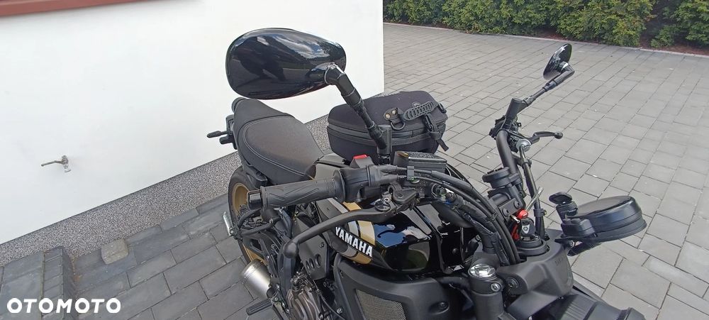 Yamaha XSR - 11