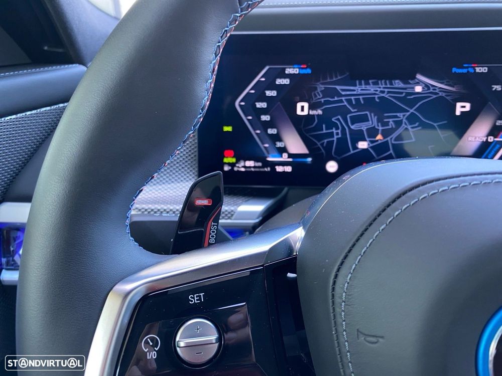 BMW 760 M760e xDrive - 8