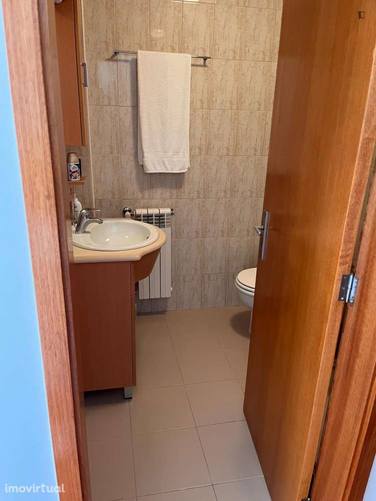 Apartamento com 2 quartos - localizado em Braga - Grande imagem: 5/5