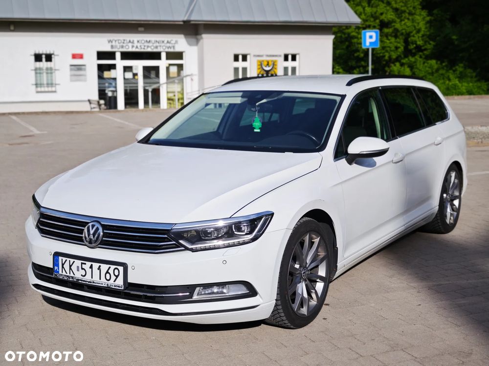 Volkswagen Passat 2.0 TDI SCR DSG Comfortline - 2