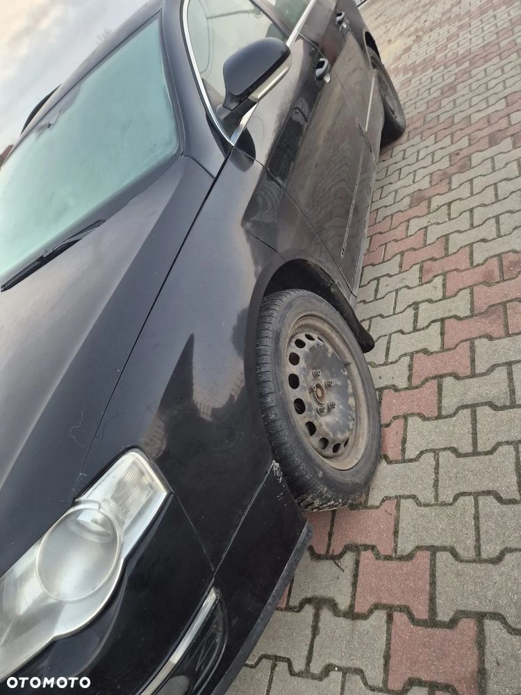 Volkswagen Passat 2.0 TDI Comfortline DSG - 14