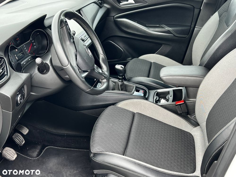 Opel Grandland X 1.2 Start/Stop Business INNOVATION - 7
