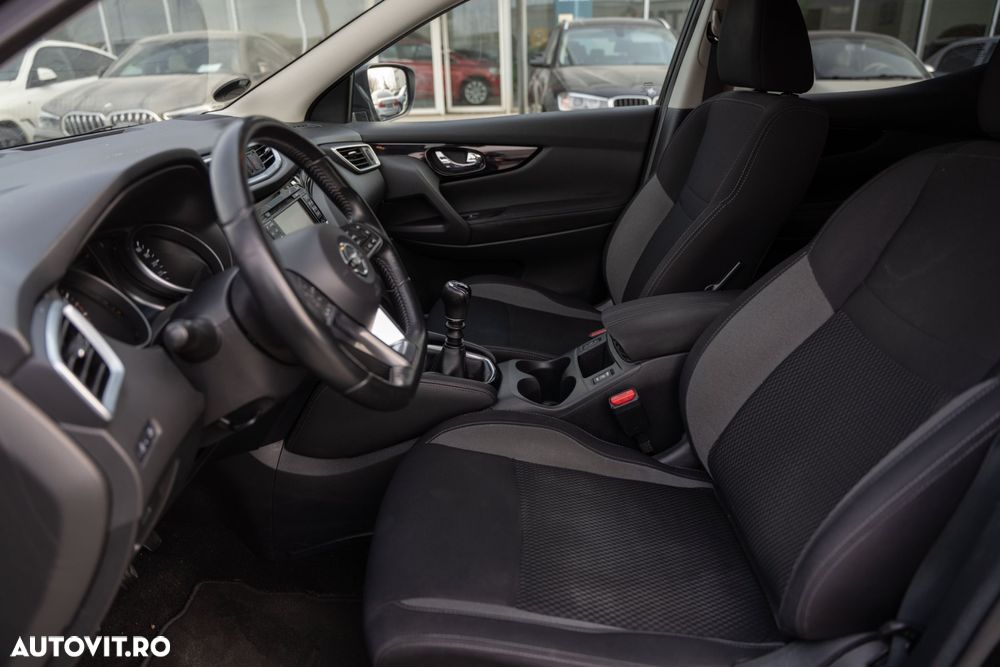 Nissan Qashqai 1.6 DIG-T N-Connecta - 12