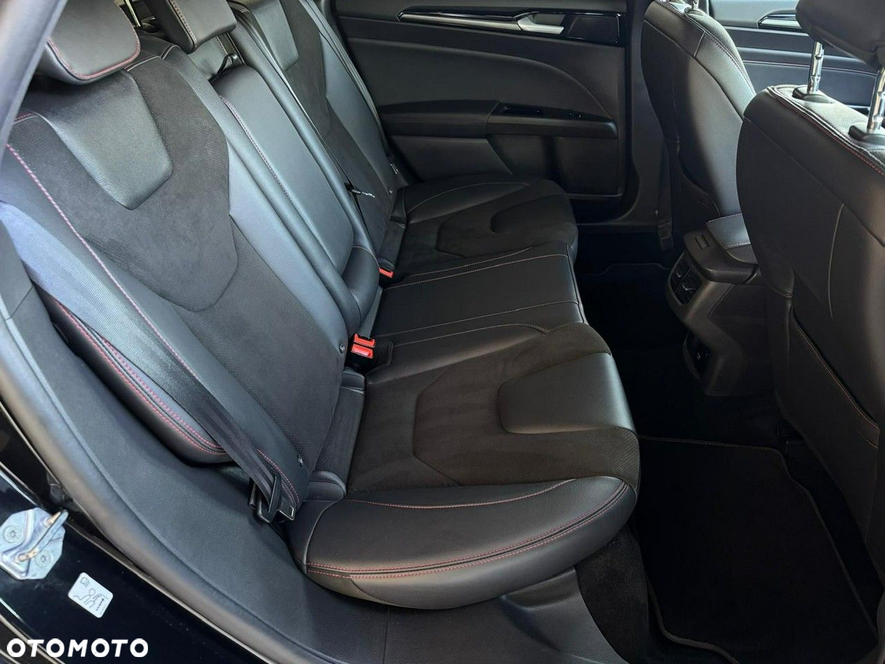 Ford Mondeo - 29