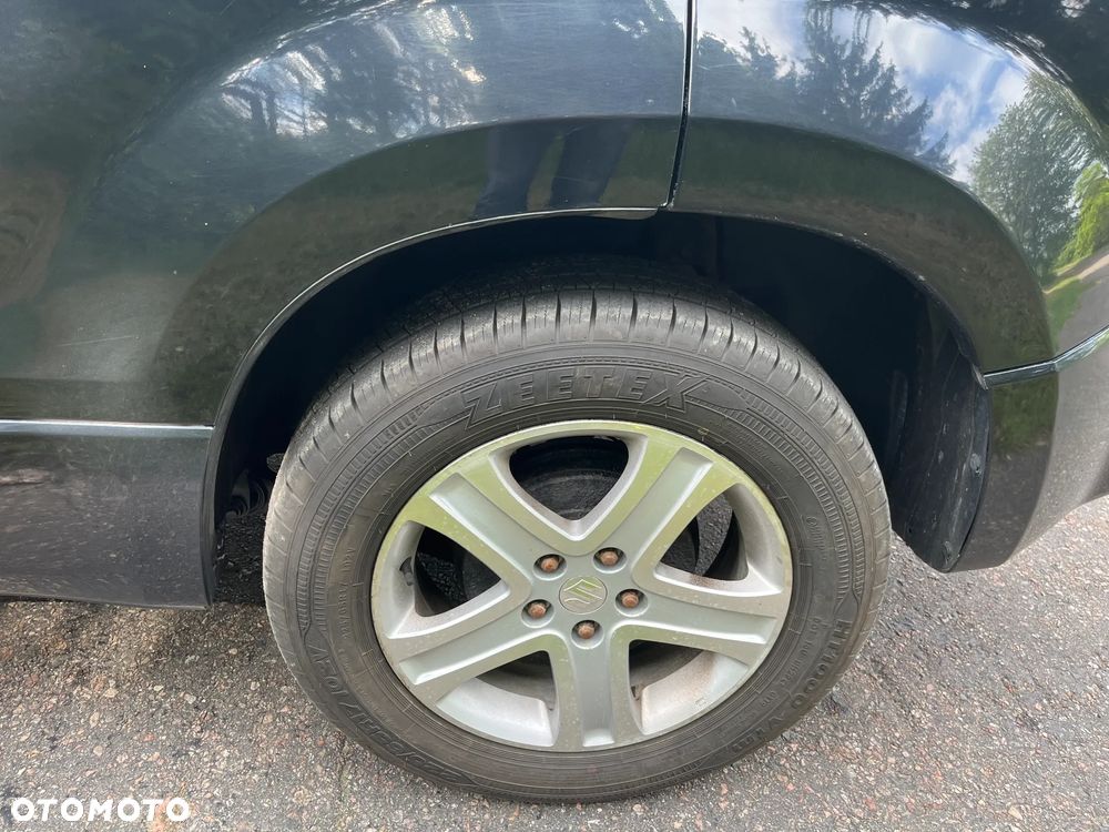 Suzuki Grand Vitara 2.0 - 9