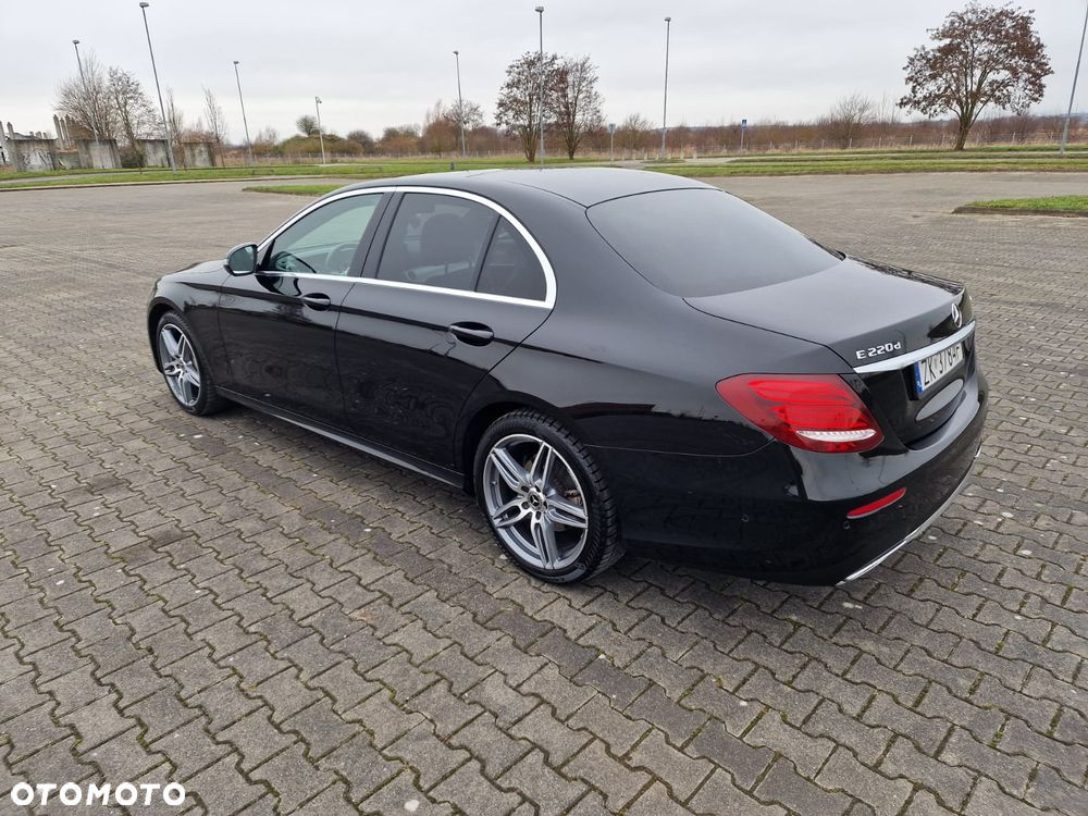 Mercedes-Benz Klasa E 220 d 4-Matic 9G-TRONIC - 7