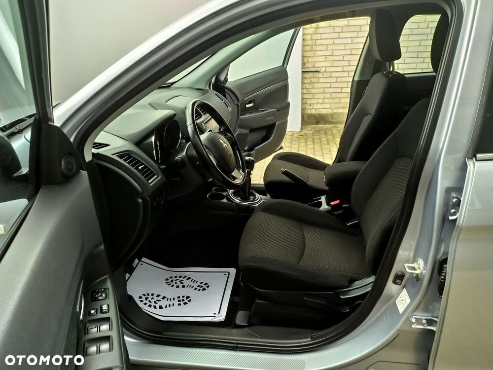 Mitsubishi ASX - 15