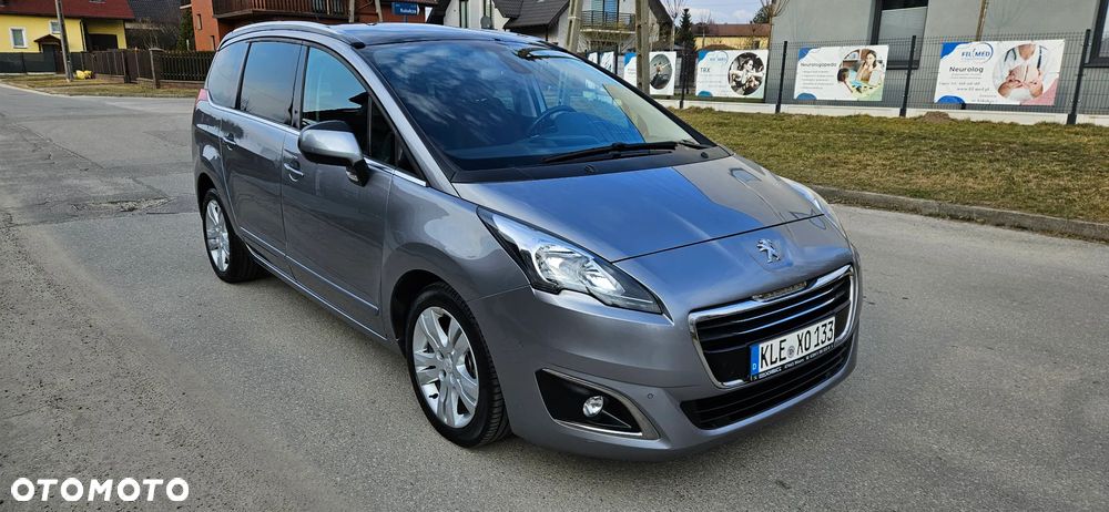 Peugeot 5008 - 1