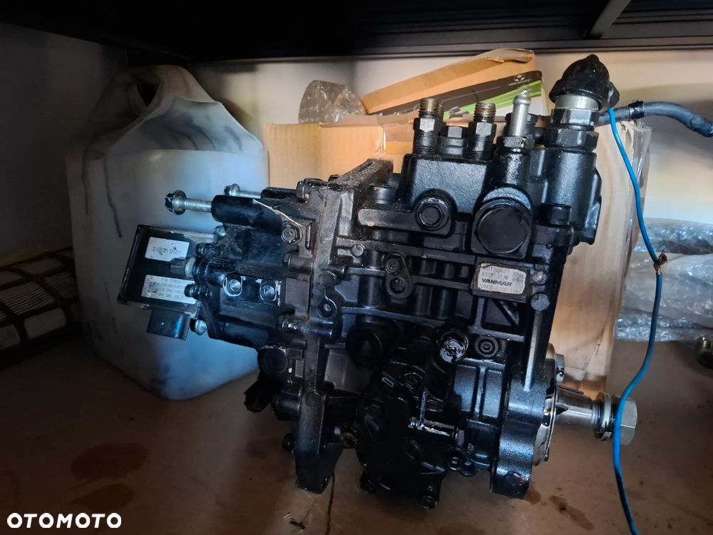 Pompa paliwa yanmar 4 tnv98 - 2