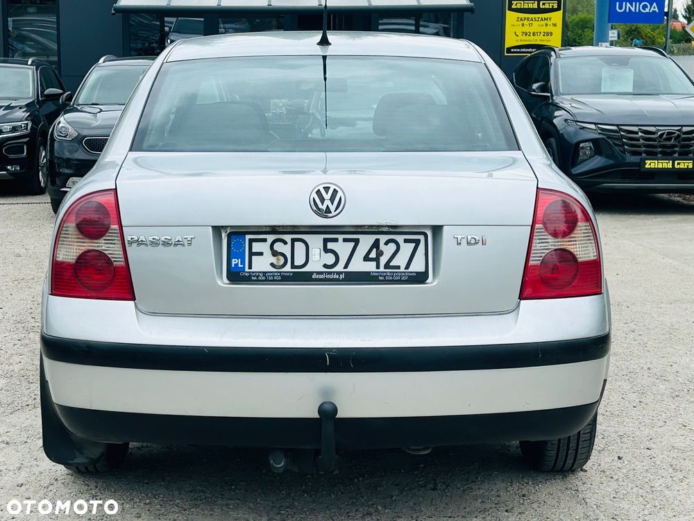 Volkswagen Passat 1.9 TDI Comfortline - 6