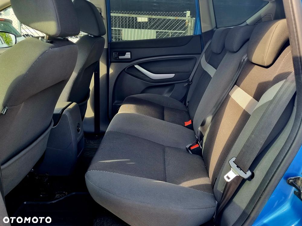 Ford Kuga 2.0 TDCi Titanium - 15