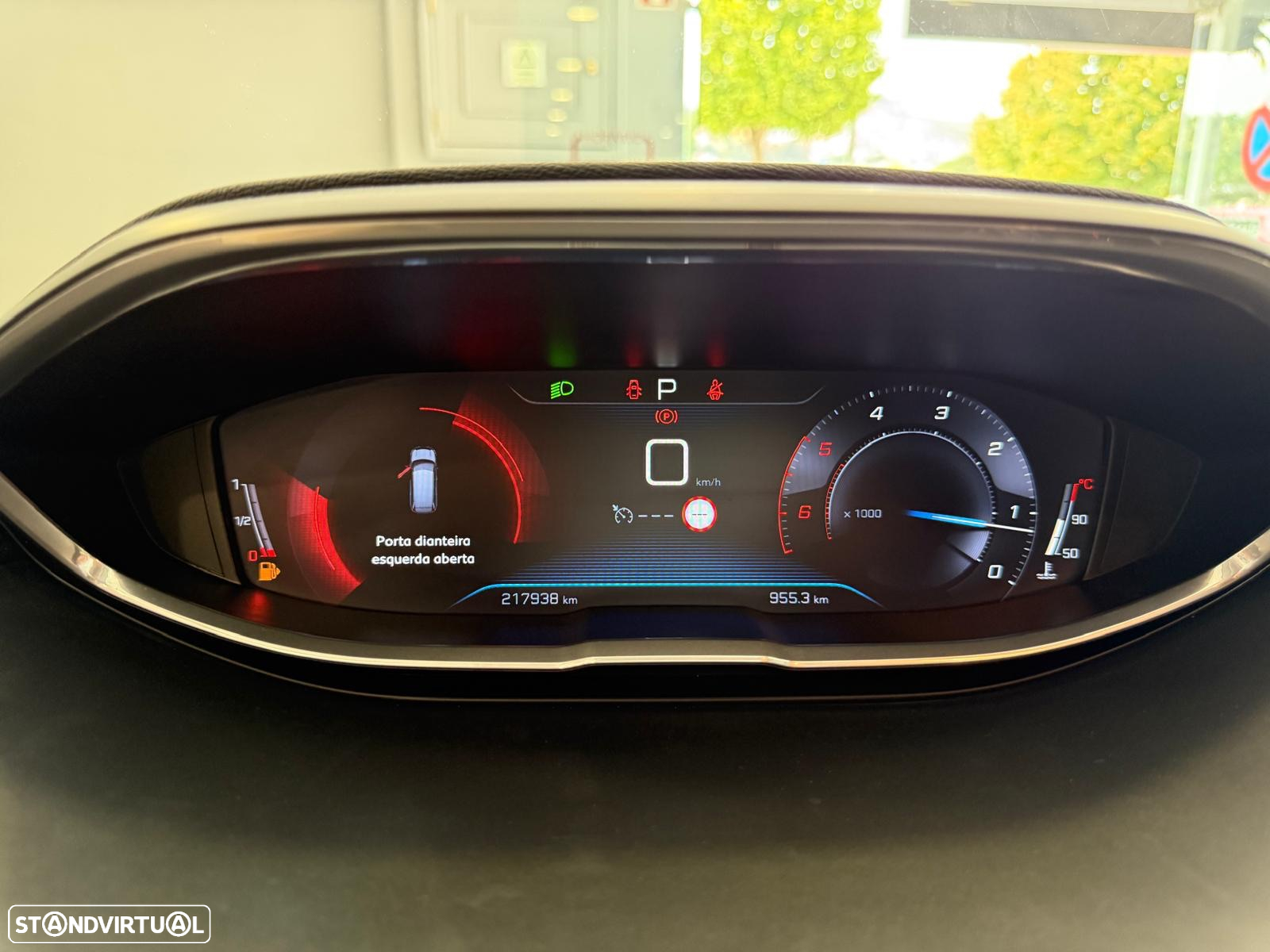 Peugeot 5008 1.5 BlueHDi Allure Pack EAT8 - 12