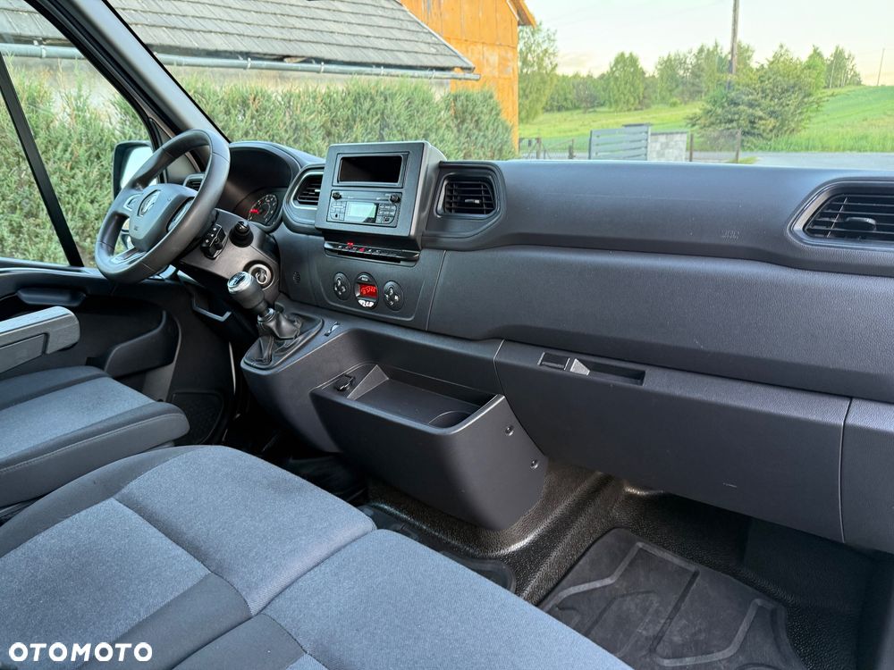 Renault Master - 18