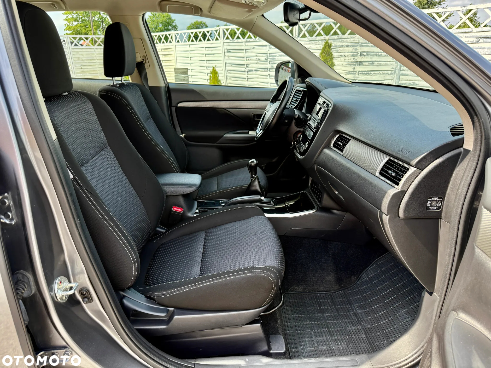 Mitsubishi Outlander 2.0 City Style 2WD - 26