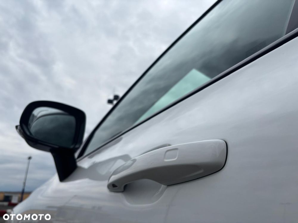 Volvo XC 60 B4 D AWD R-Design - 9