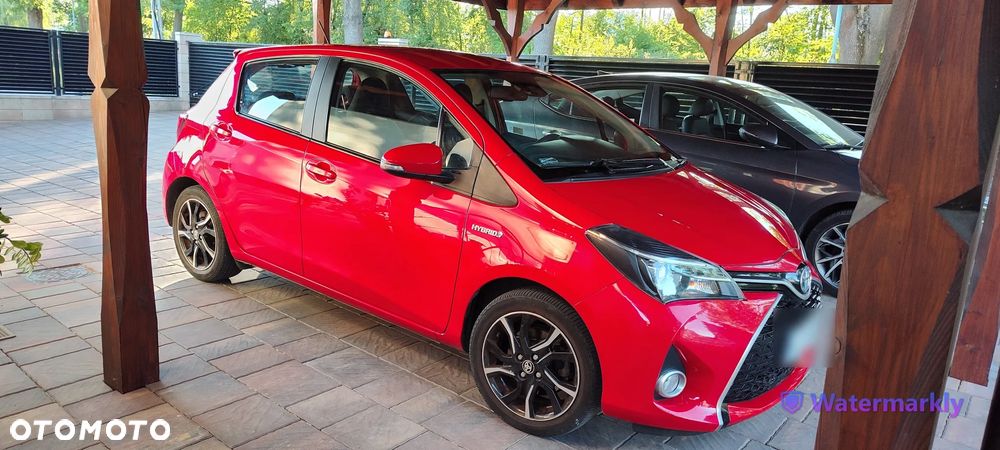 Toyota Yaris Hybrid 100 Premium EU6 - 1