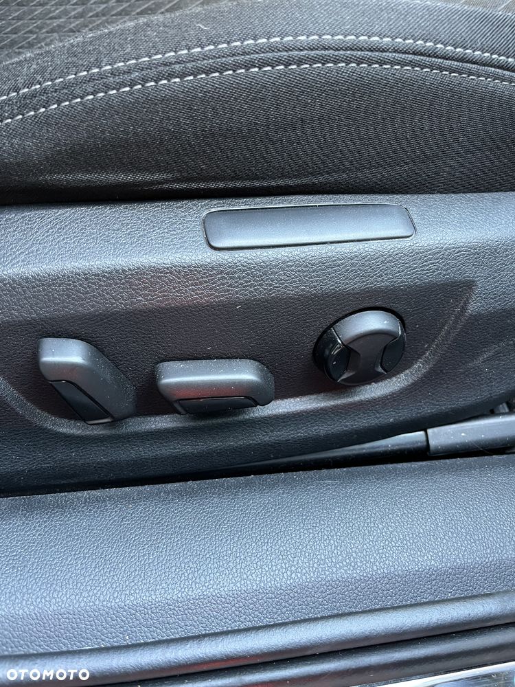 Skoda Superb 2.0 TDI Style - 28