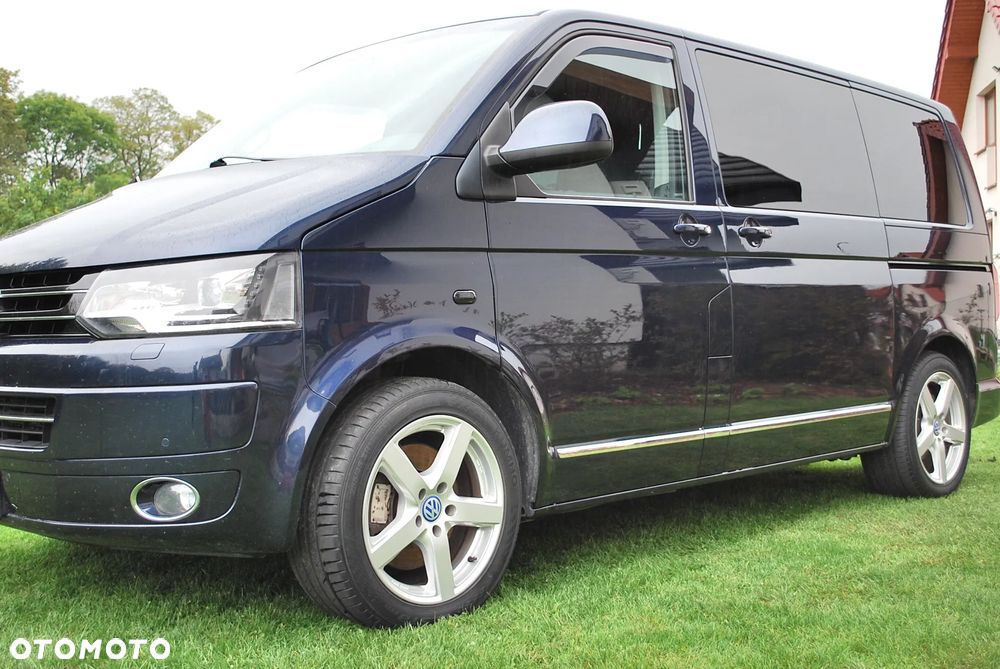 Volkswagen Multivan - 5