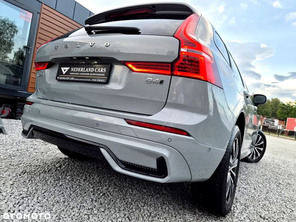 Volvo XC 60 B4 D AWD Plus Dark - 34