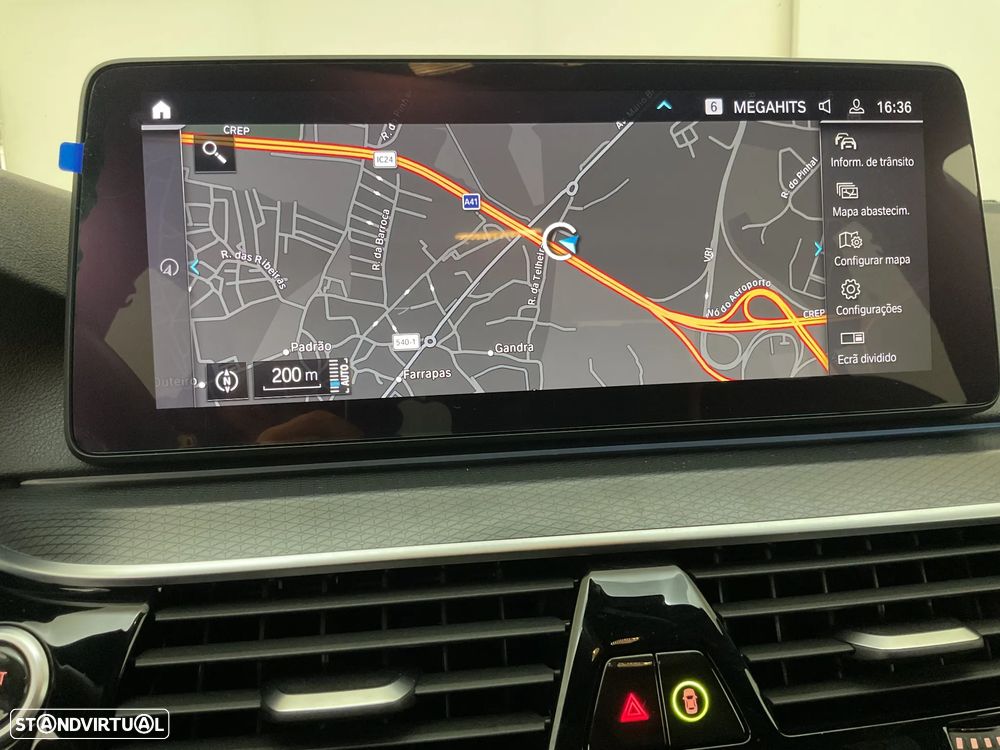 BMW 530 e Pack Desportivo M - 26
