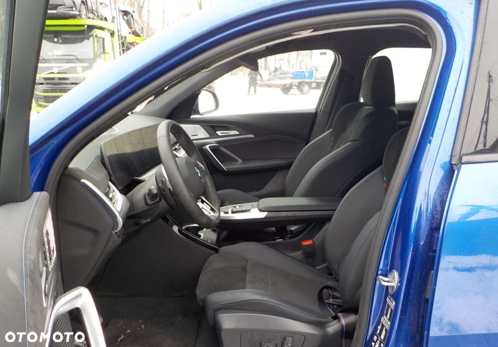 BMW X2 - 25
