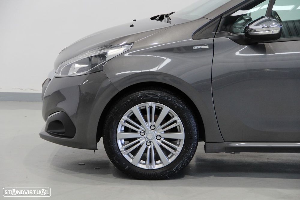 Peugeot 208 1.2 PureTech Style - 3