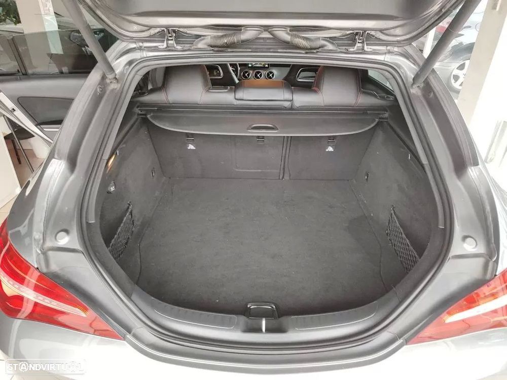 Mercedes-Benz CLA 200 d Shooting Brake AMG Line Aut. - 9