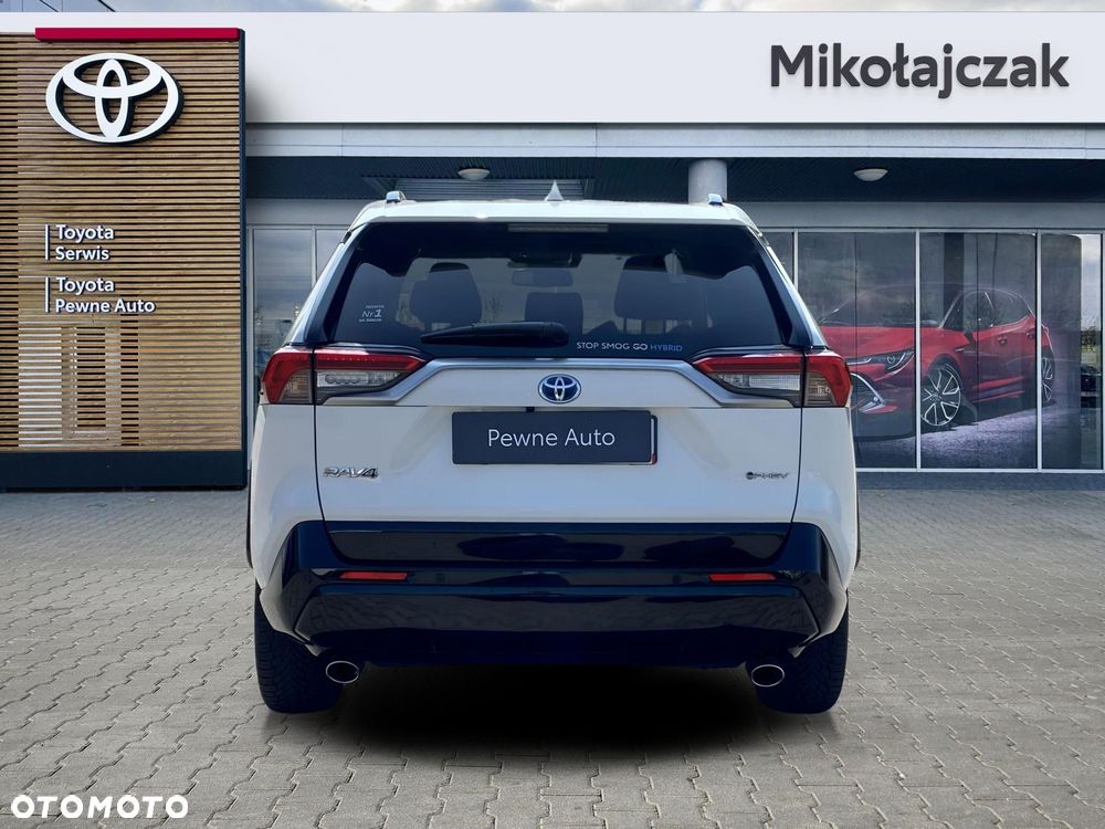 Toyota RAV4 - 8