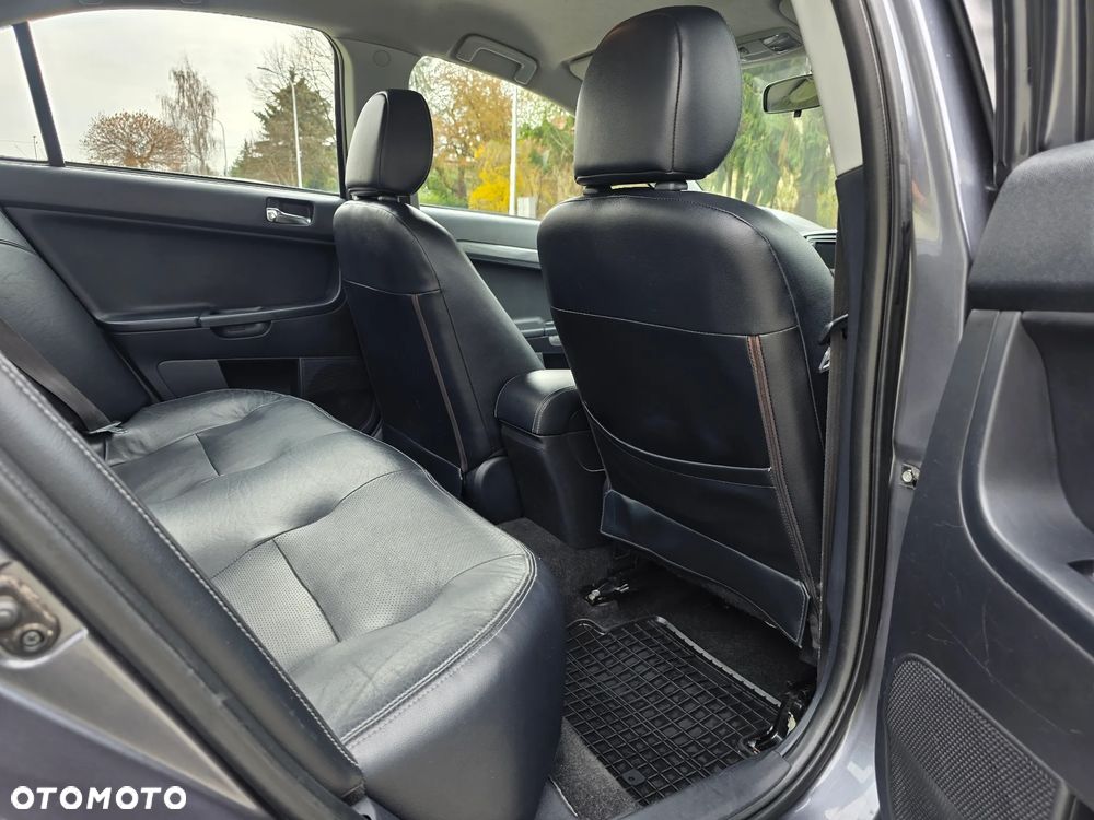 Mitsubishi Lancer 2.0 DID Instyle NAVI - 9