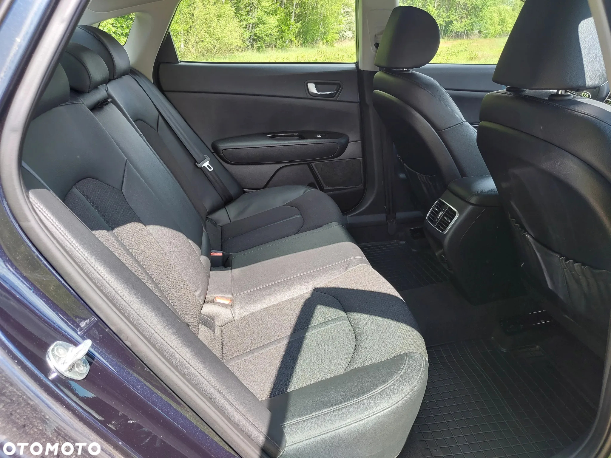 Kia Optima Plug-in Hybrid - 23