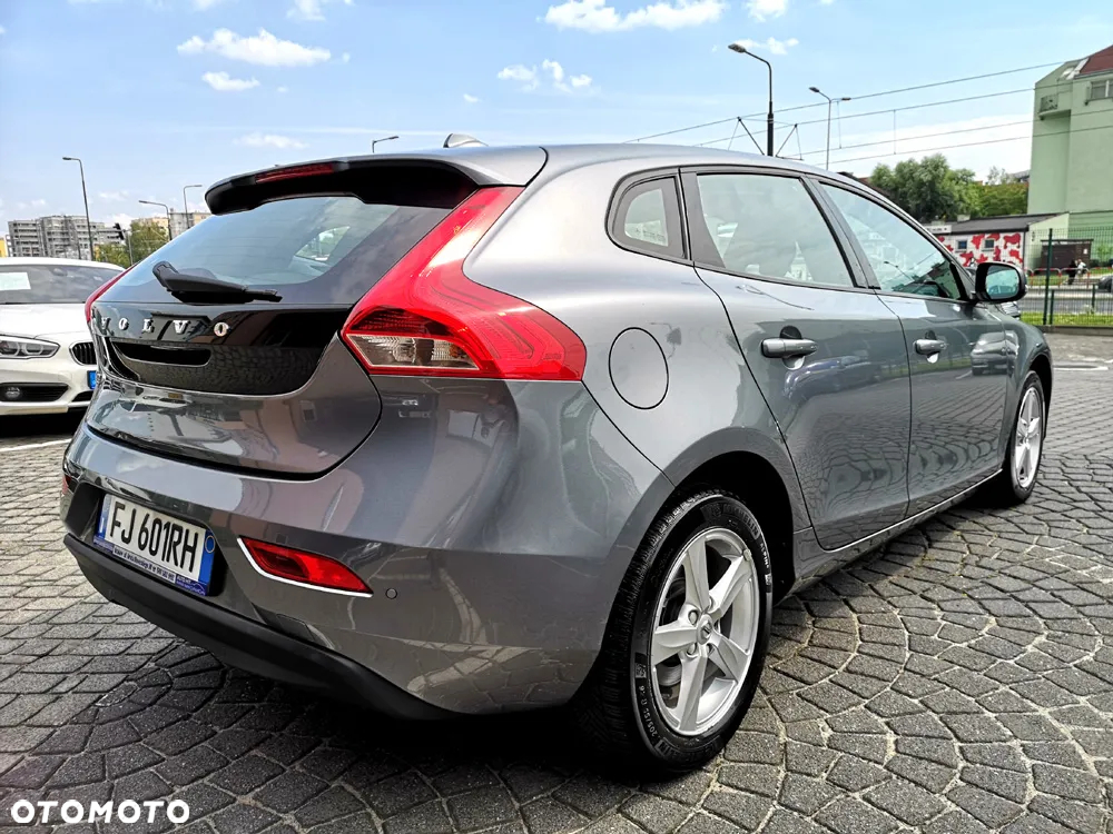 Volvo V40 D2 Drive-E Kinetic - 2