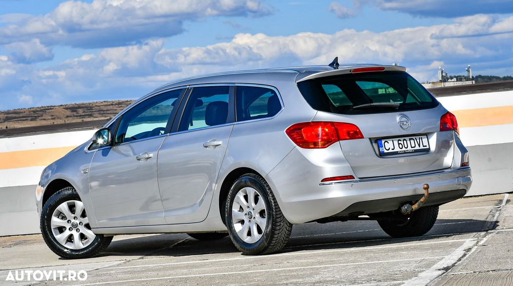 Opel Astra 2015 photo 3