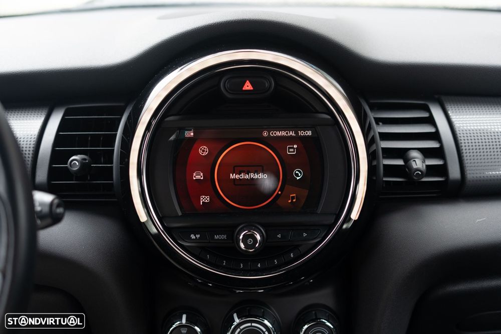 MINI 5 Portas Cooper Premium JCW Auto - 33