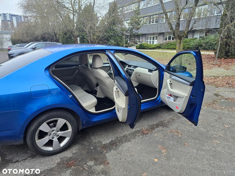 Skoda Octavia 1.4 TSI Elegance DSG - 9
