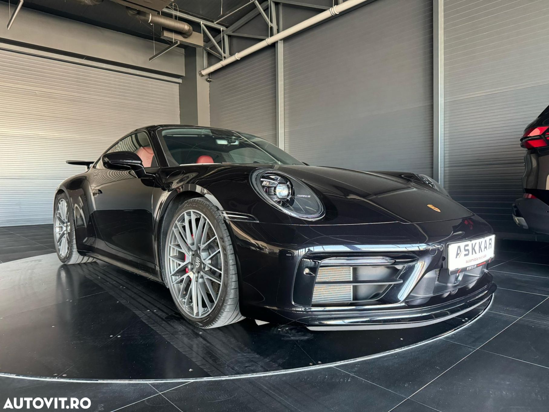 Porsche 992 - 33