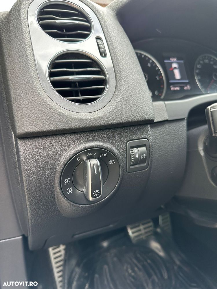 Volkswagen Tiguan - 9