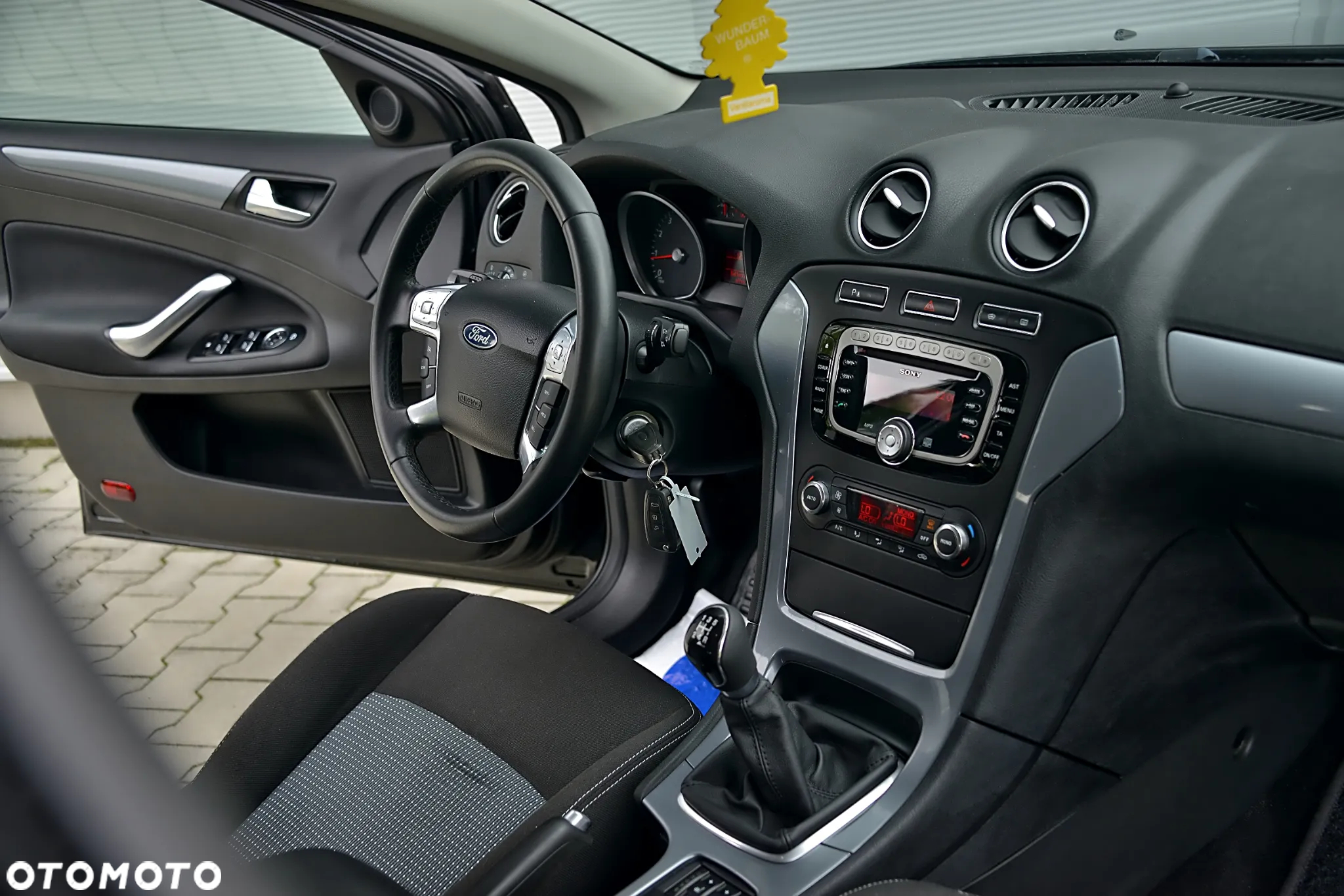 Ford Mondeo 2.0 Titanium - 32