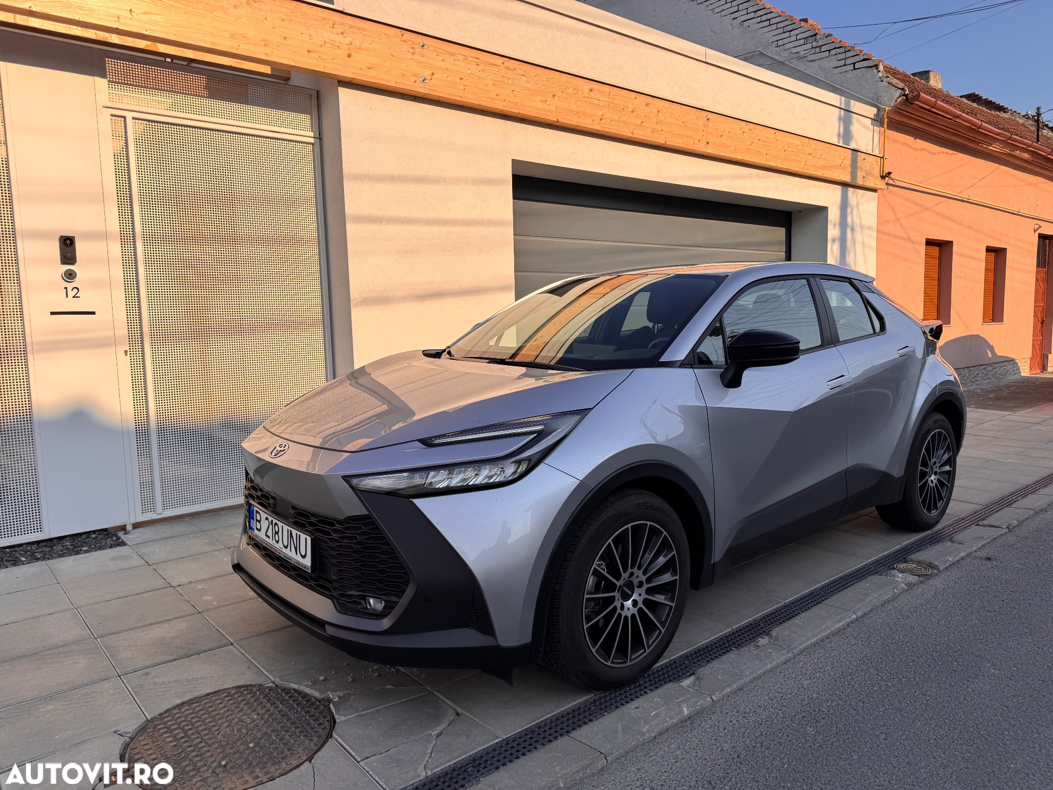 Toyota C-HR 1.8 HEV 140 CP 4x2 CVT Active - 2